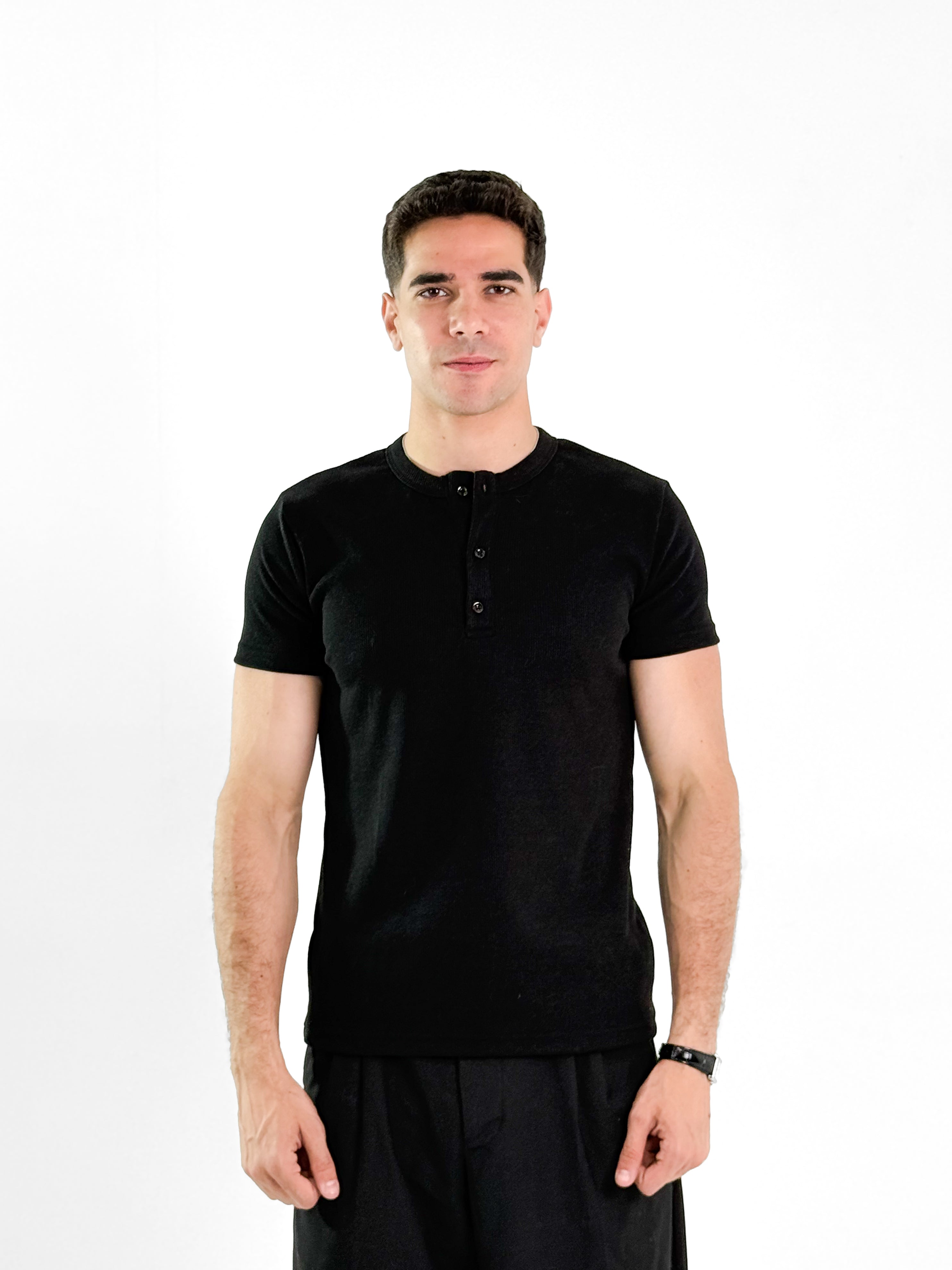 KEMIT’s Slim Fit Ribbed Henley Shirt - In Black