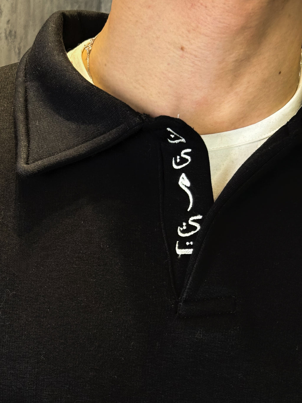 KEMIT’s Polo Sweatshirt In BLack