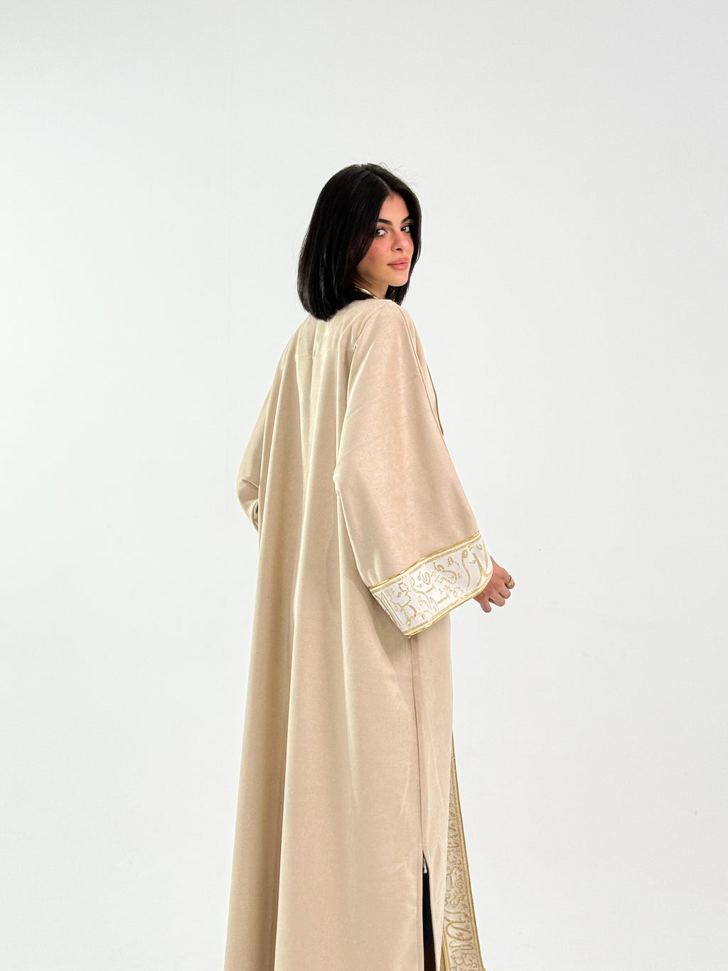Ramadan Velvet Kaftan – Arabic Edition In Beige