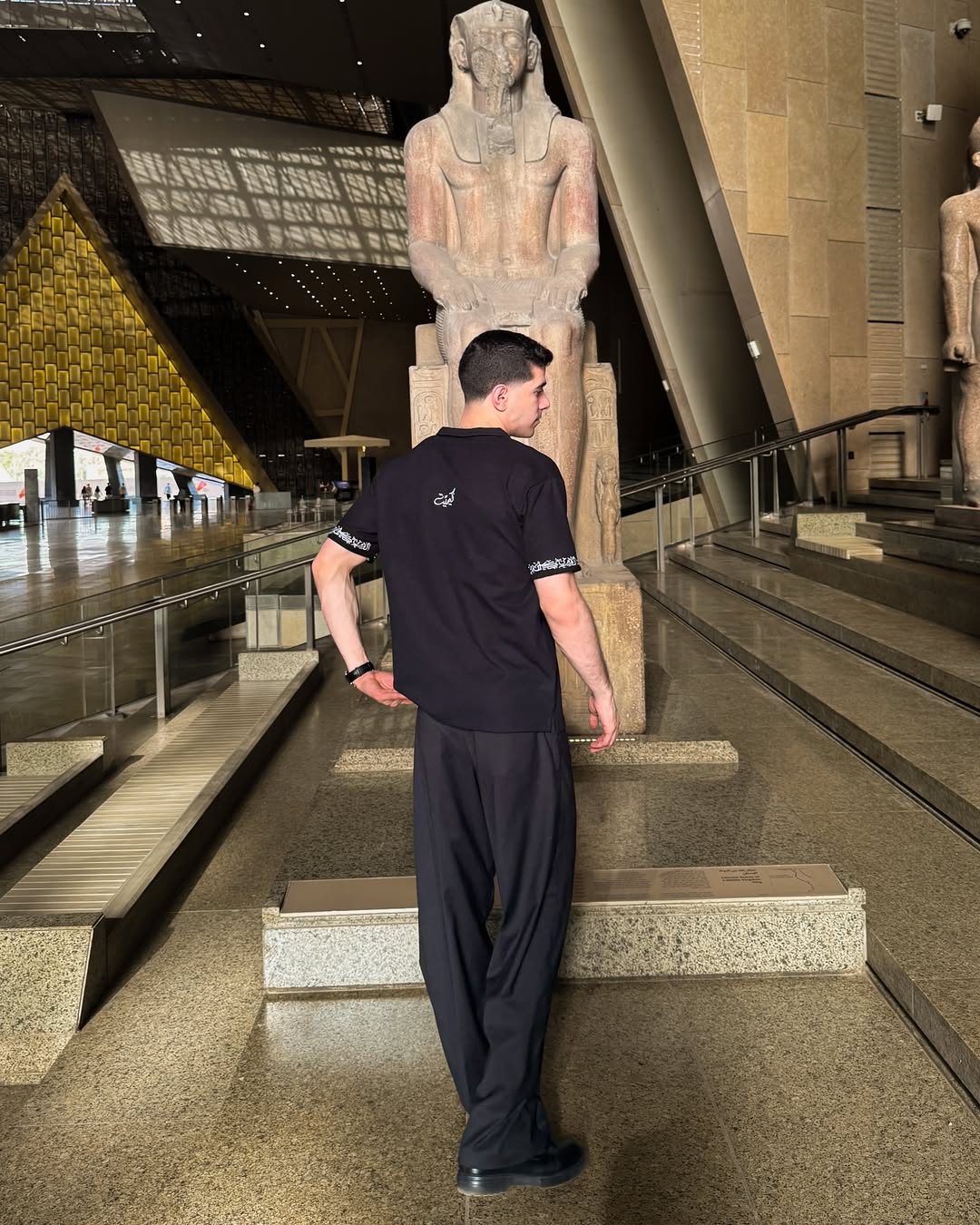 KEMIT’s Polo T-shirt in Black